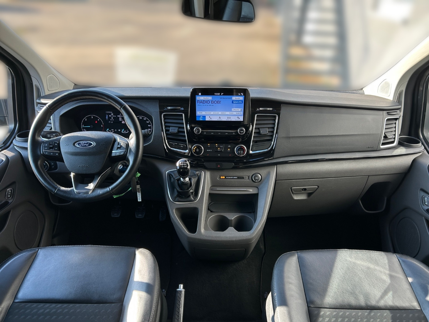 Ford Tourneo Custom Kombi 2.0 TDCi L1 Sport AHK Bild 10