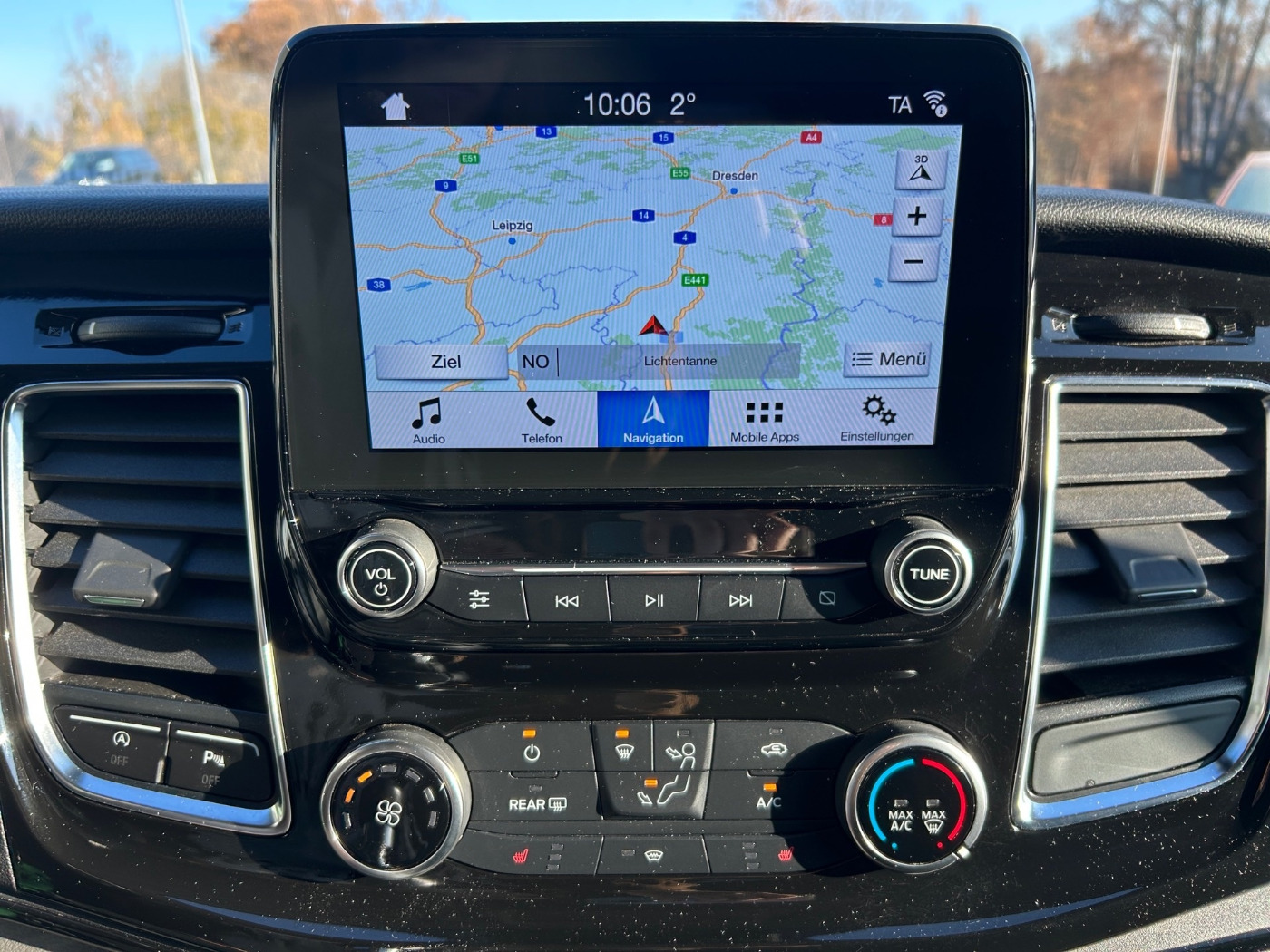 Ford Tourneo Custom Kombi 2.0 TDCi L1 Sport AHK Bild 15