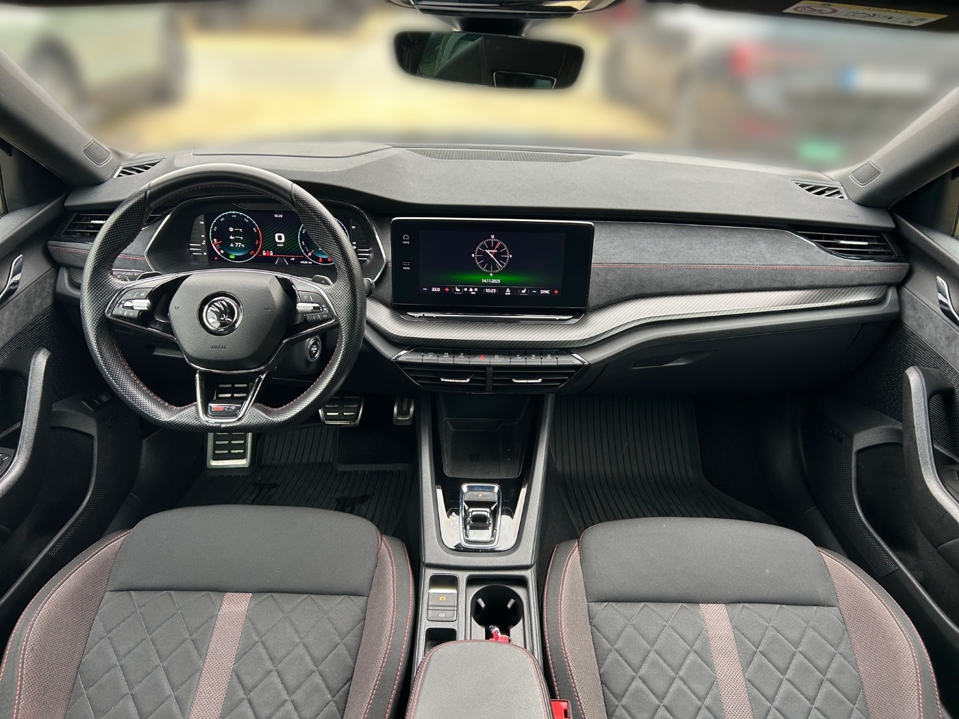 Škoda Octavia Combi 2.0 TSI RS First Edition LM Navi Bild 10