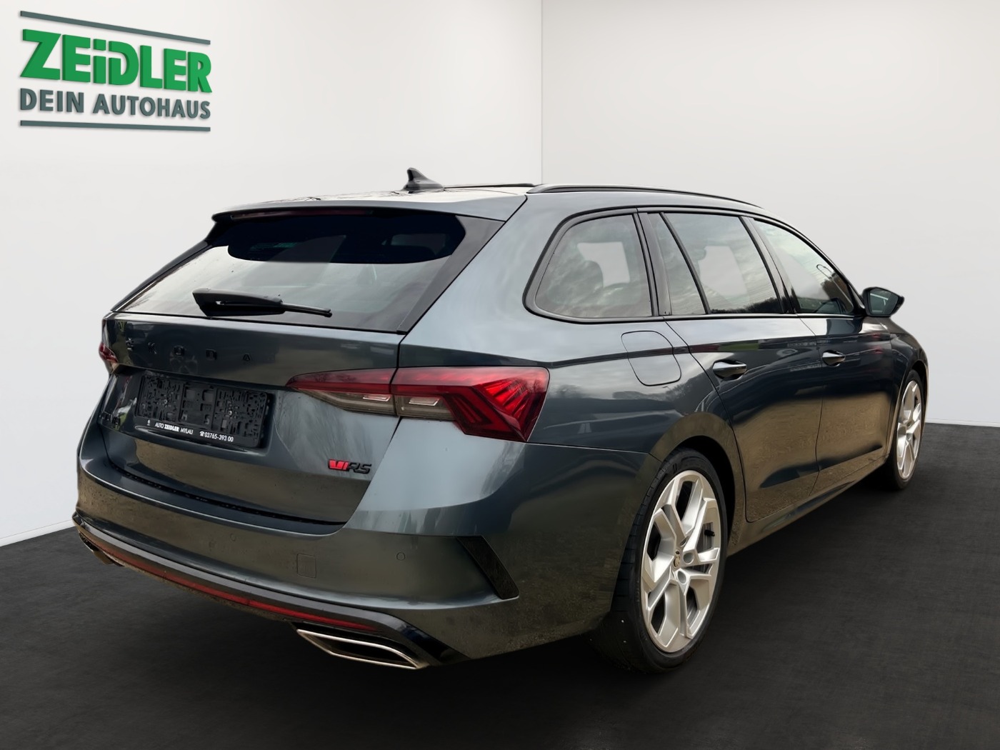 Škoda Octavia Combi 2.0 TSI RS First Edition LM Navi Bild 3