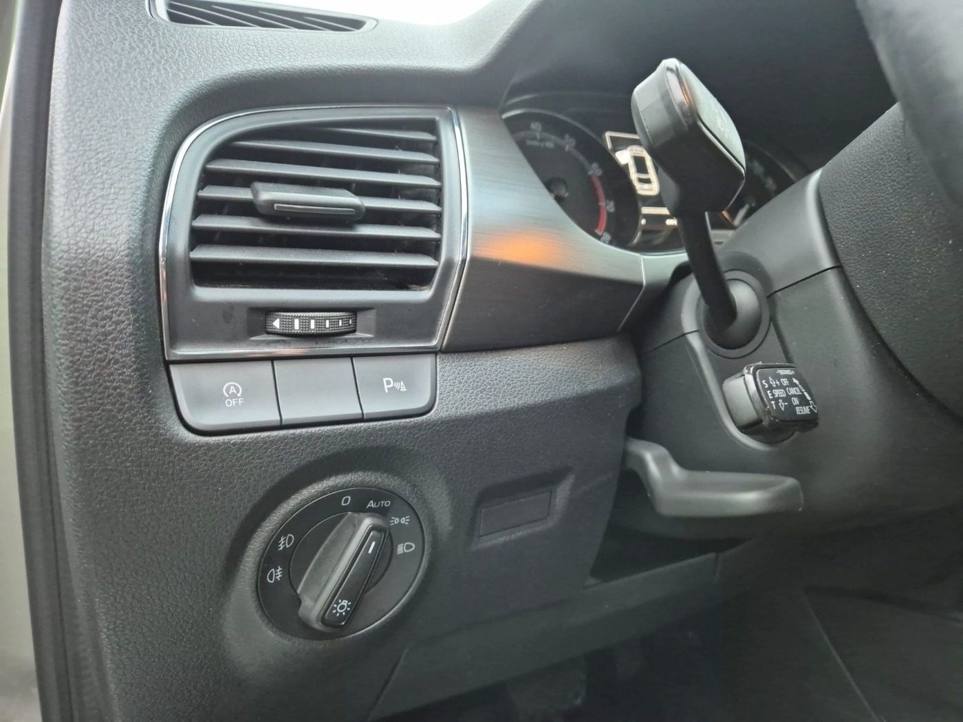 Škoda Fabia Combi 1.0 TSI DSG Clever LM ACC KlimaA PDC Bild 8