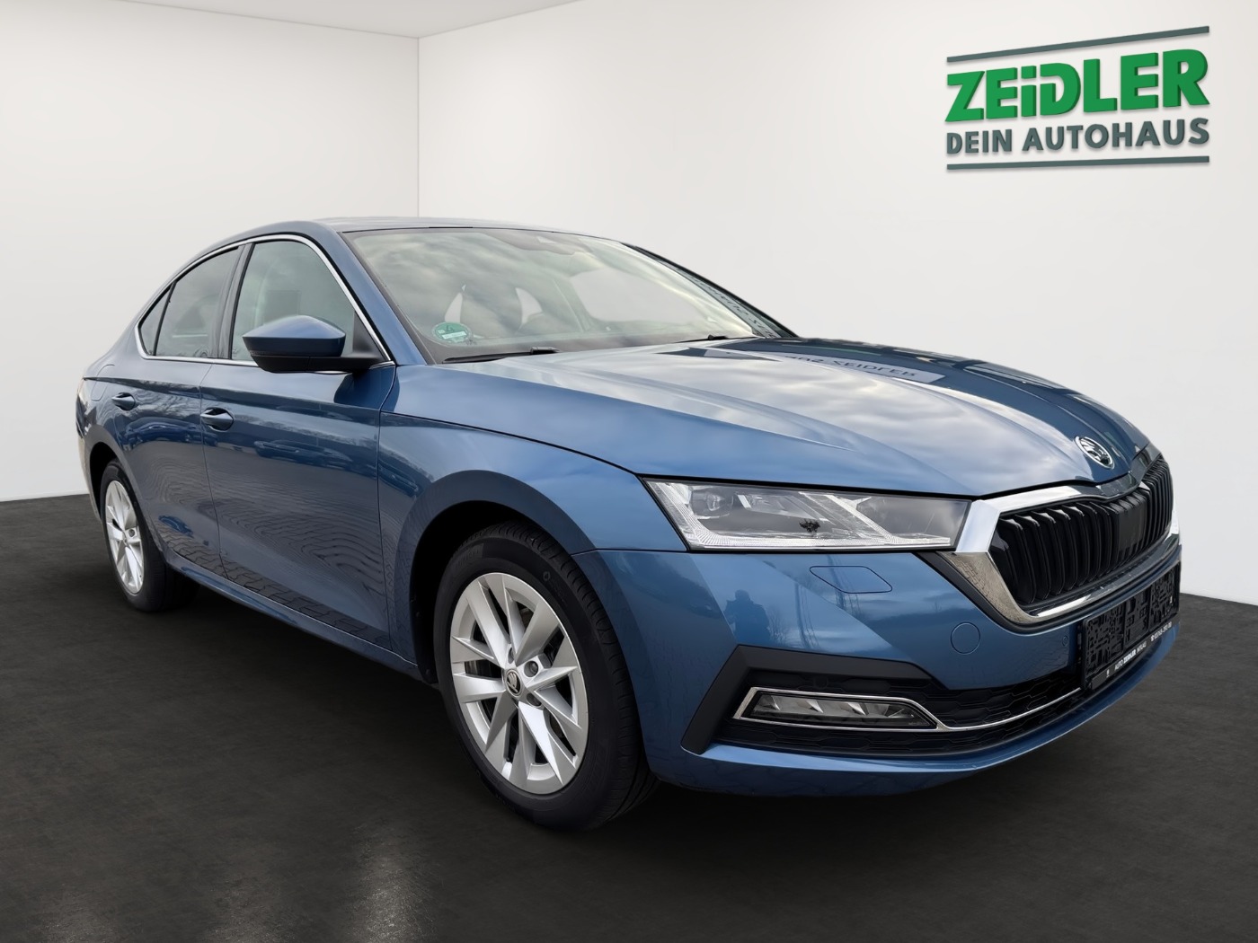 Škoda Octavia 1.5 TSI ACT First Edition LM Navi ACC Bild 2