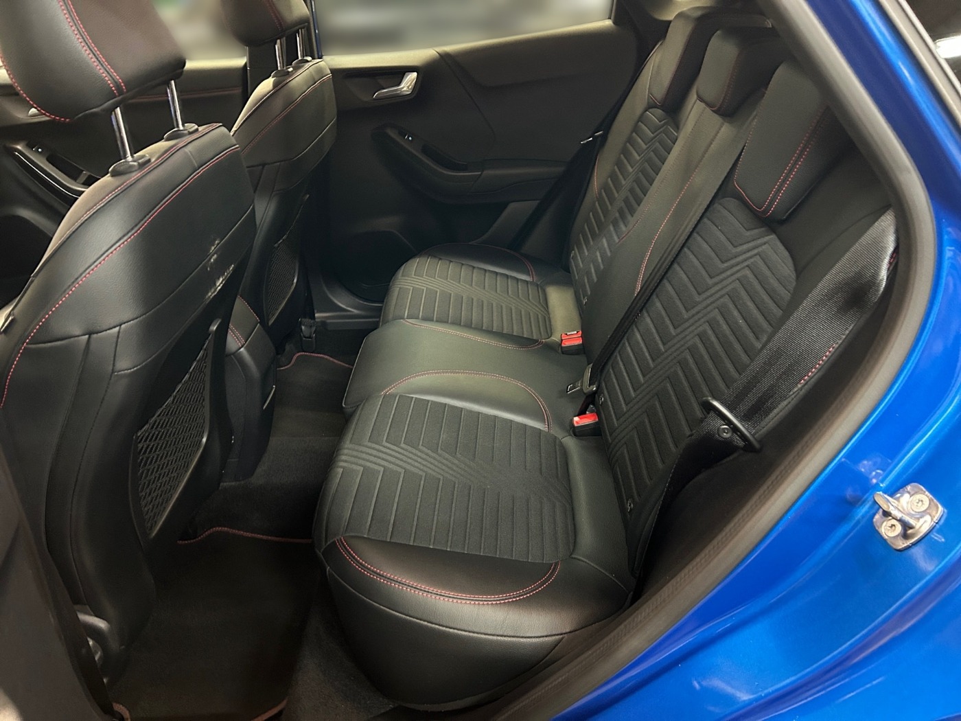 Ford Puma 1.0 EcoBoost Mild Hybrid ST-Line X LM Navi Bild 11