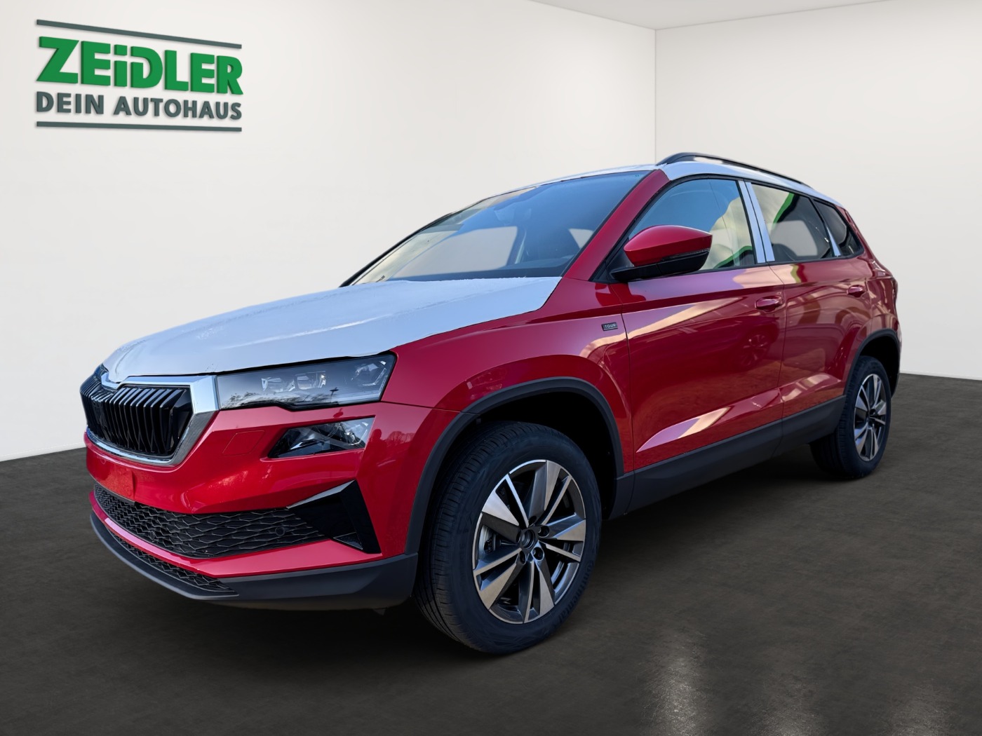 Škoda Karoq 1.5 TSI Tour DSG Navi AHZV LED