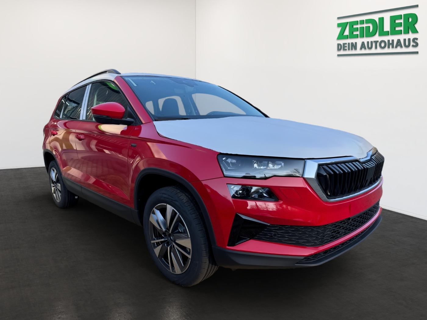 Škoda Karoq 1.5 TSI Tour DSG Navi AHZV LED Bild 2