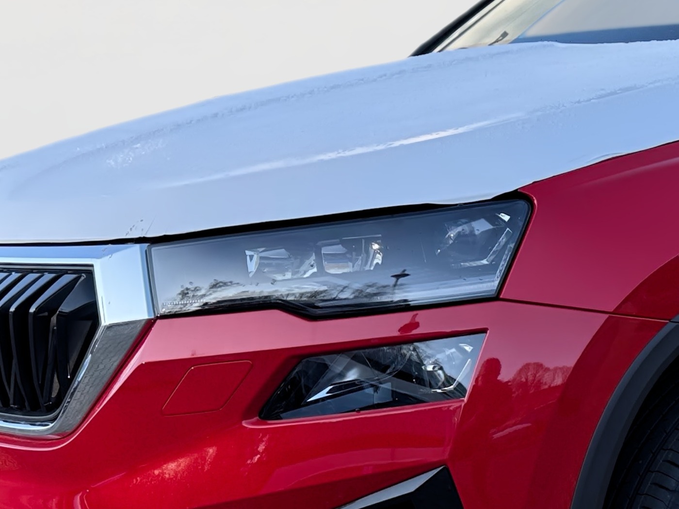 Škoda Karoq 1.5 TSI Tour DSG Navi AHZV LED Bild 5