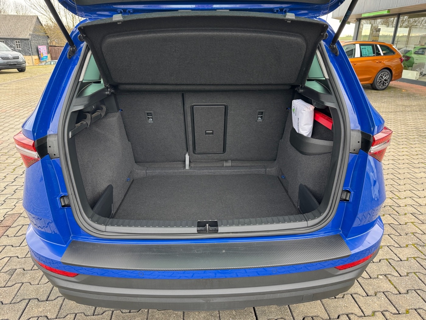 Škoda Karoq 1.5 TSI ACT Style Navi Kam. 3xKlima AHK Bild 12
