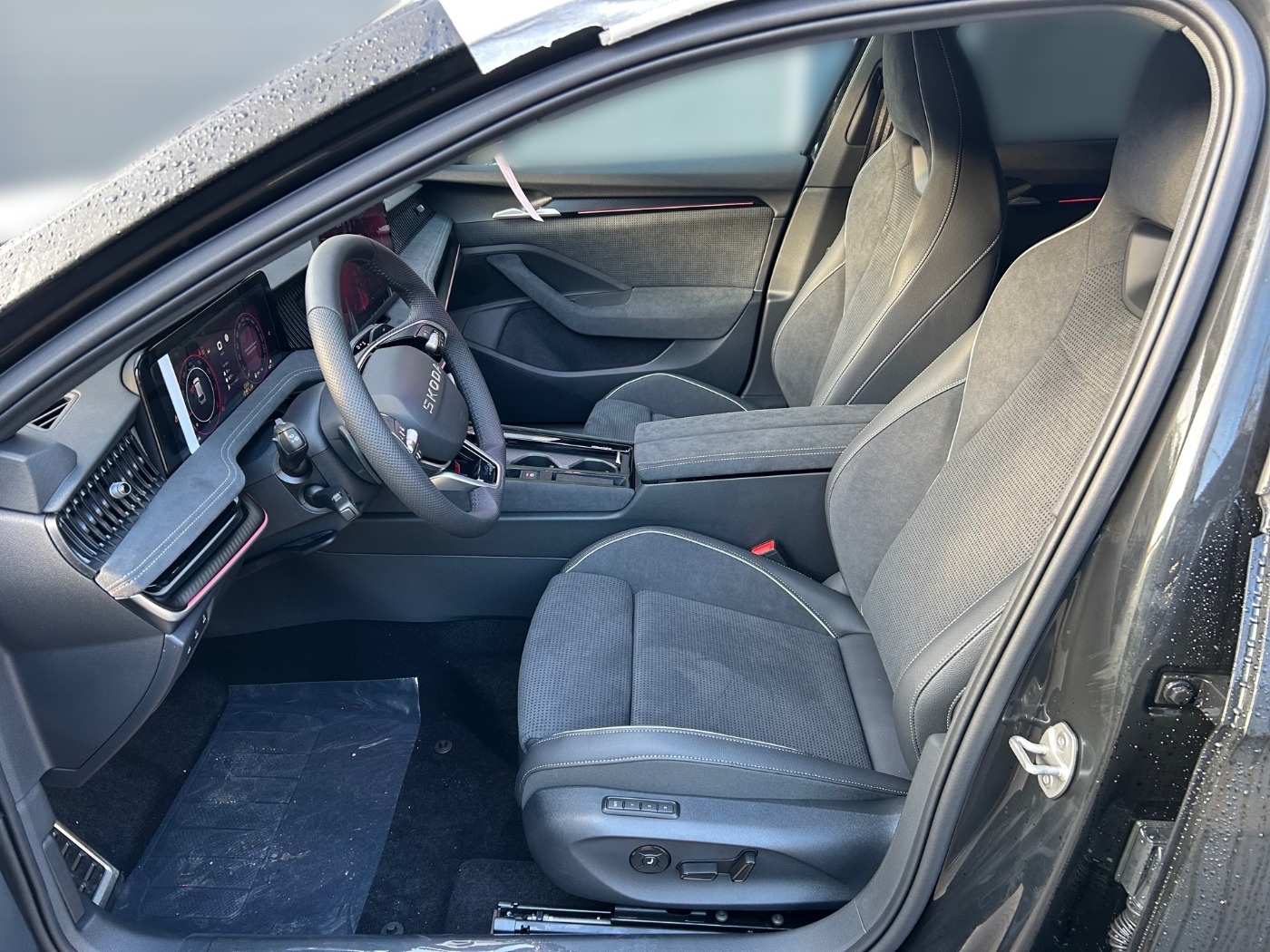 Škoda Superb Combi 2.0 TSI Sportline DSG Navi AHZV Bild 7