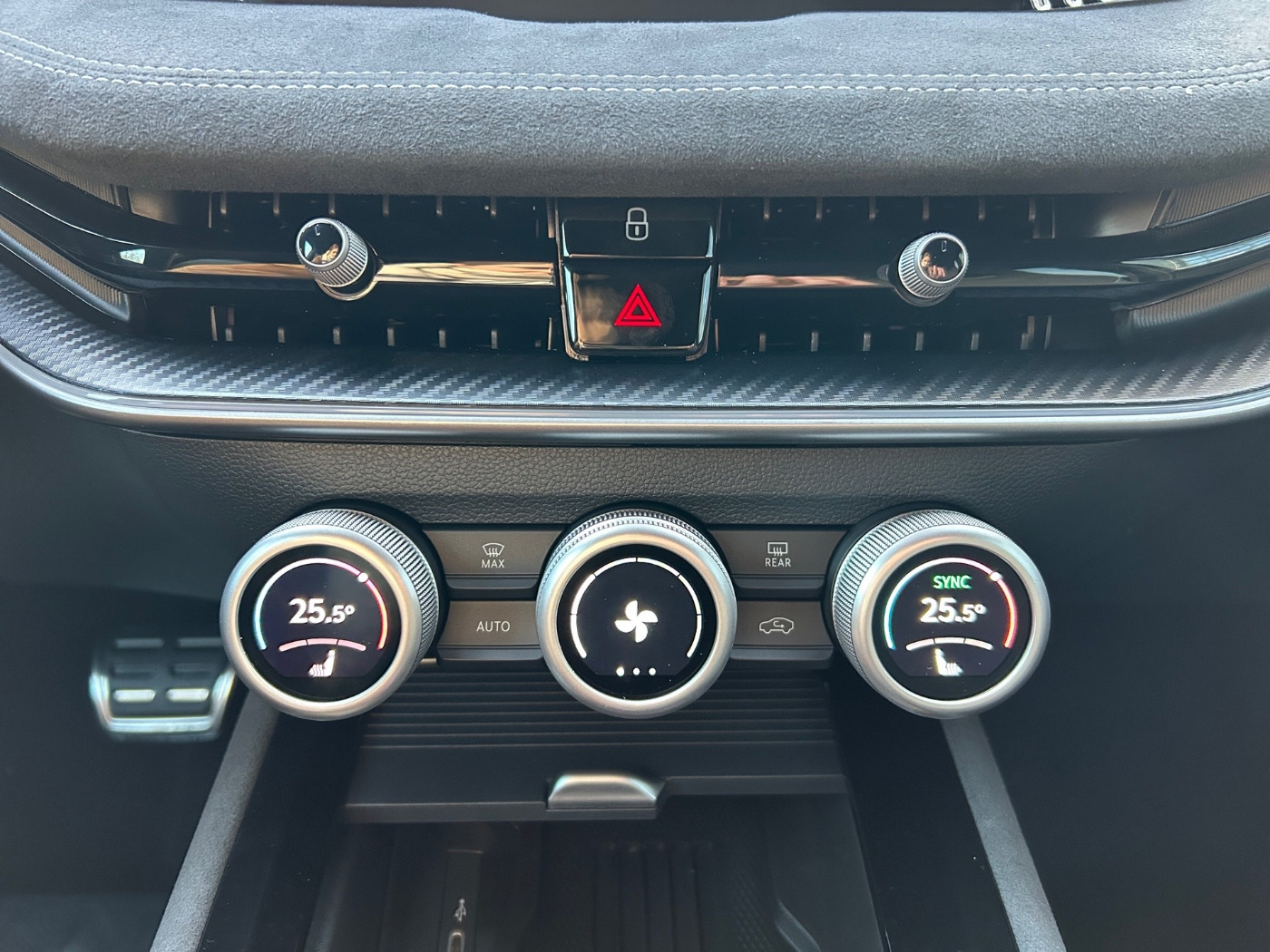 Škoda Superb Combi 2.0 TSI Sportline DSG Navi AHZV Bild 14