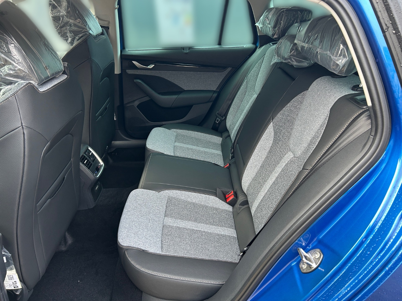 Škoda Octavia Combi 1.5 TSI Tour Kam. 4xSHZ AHZV Bild 11