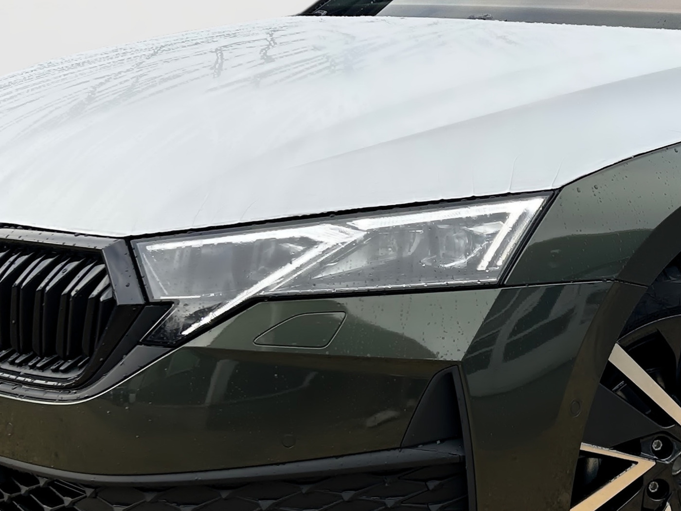 Škoda Octavia Combi 2.0 TDI Sportline DSG Navi AHK HUD Bild 5