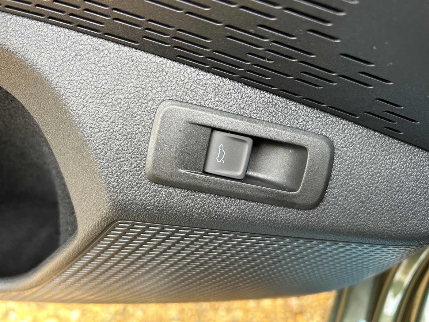 Škoda Octavia Combi 2.0 TDI Sportline DSG Navi AHK HUD Bild 14