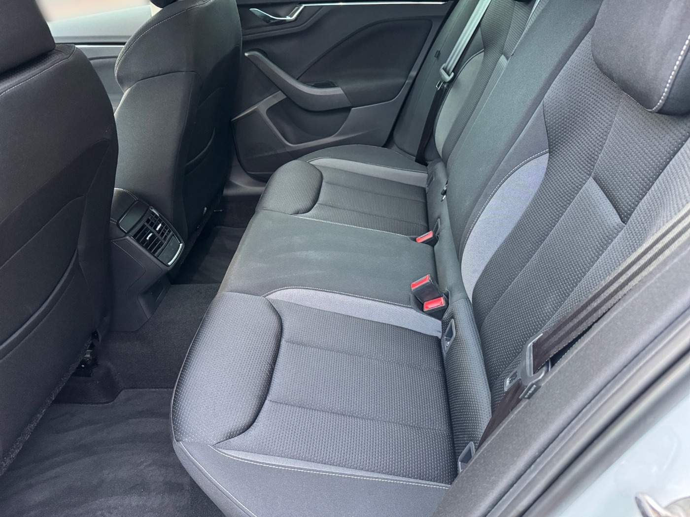 Škoda Kamiq 1.5 TSI Tour LM KlimaA LED ACC RFK Bild 11