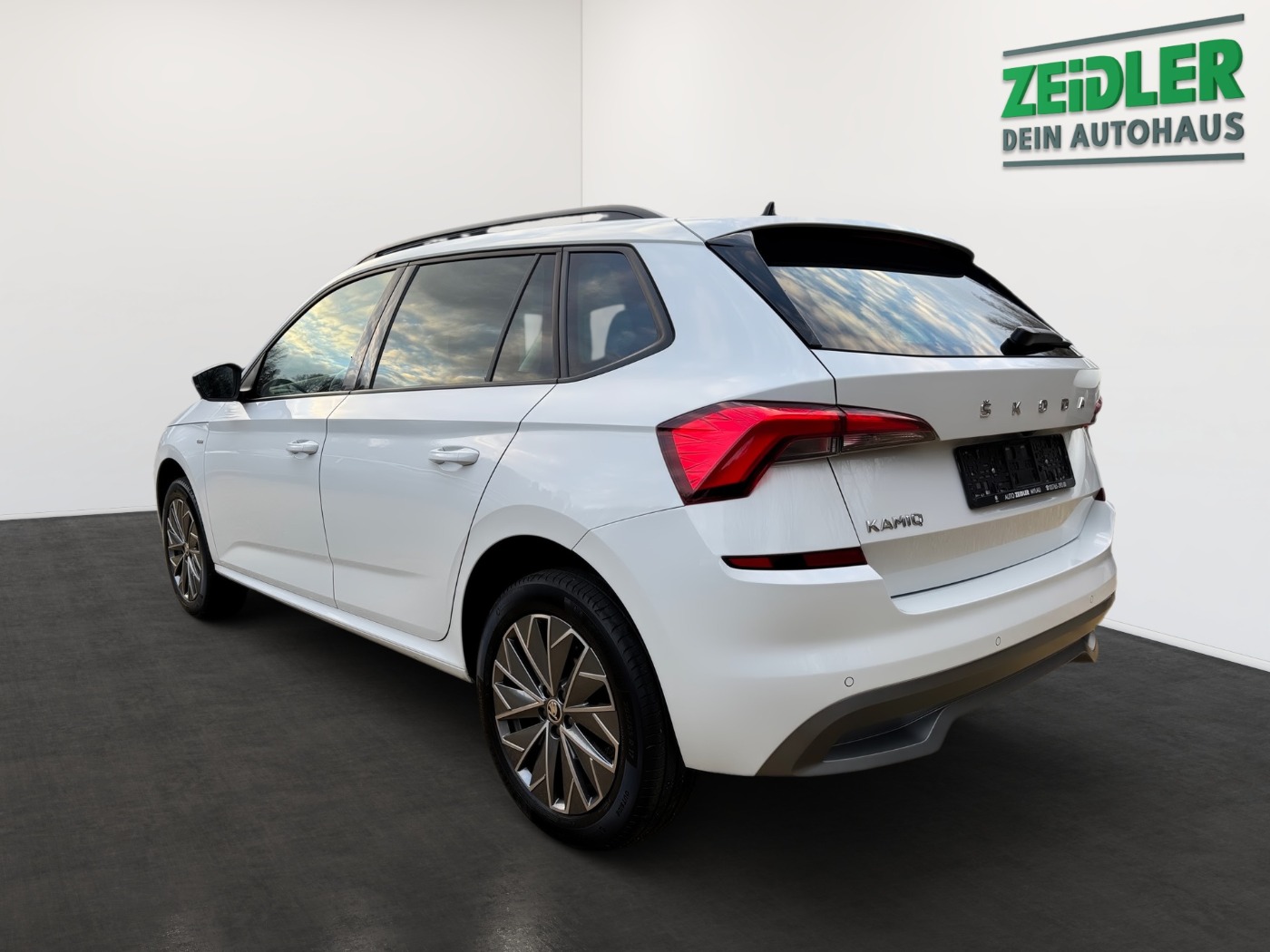 Škoda Kamiq 1.5 TSI Tour LM KlimaA LED ACC RFK Bild 4