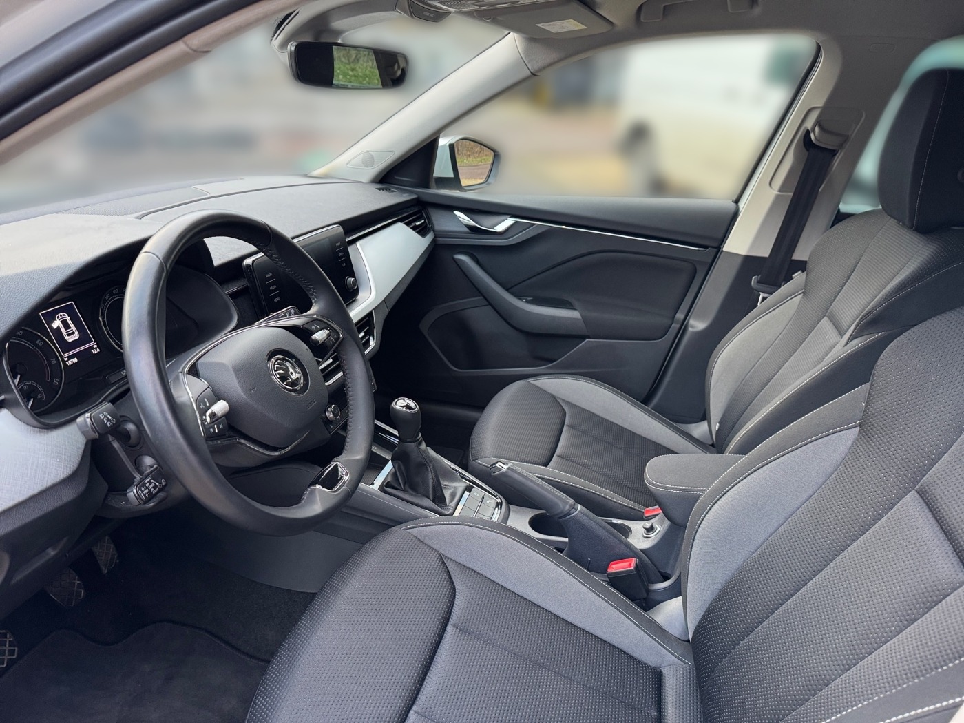 Škoda Kamiq 1.5 TSI Tour LM KlimaA LED ACC RFK Bild 7