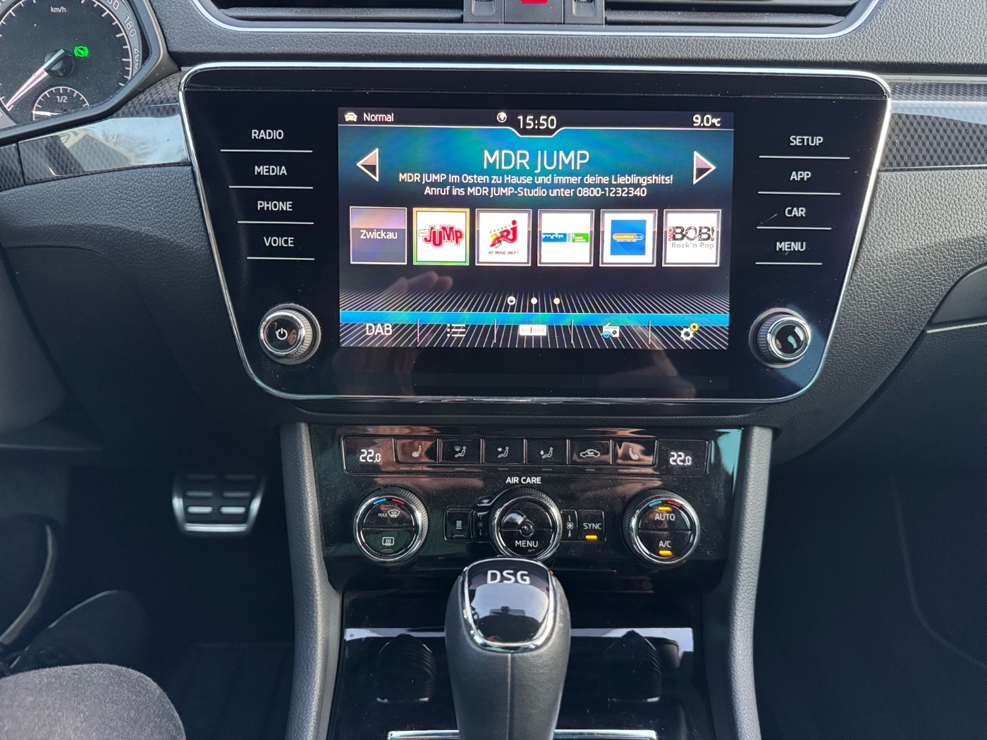 Škoda Superb Combi 1.8 TSI Sportline DSG LM BiXenon AHK Bild 9