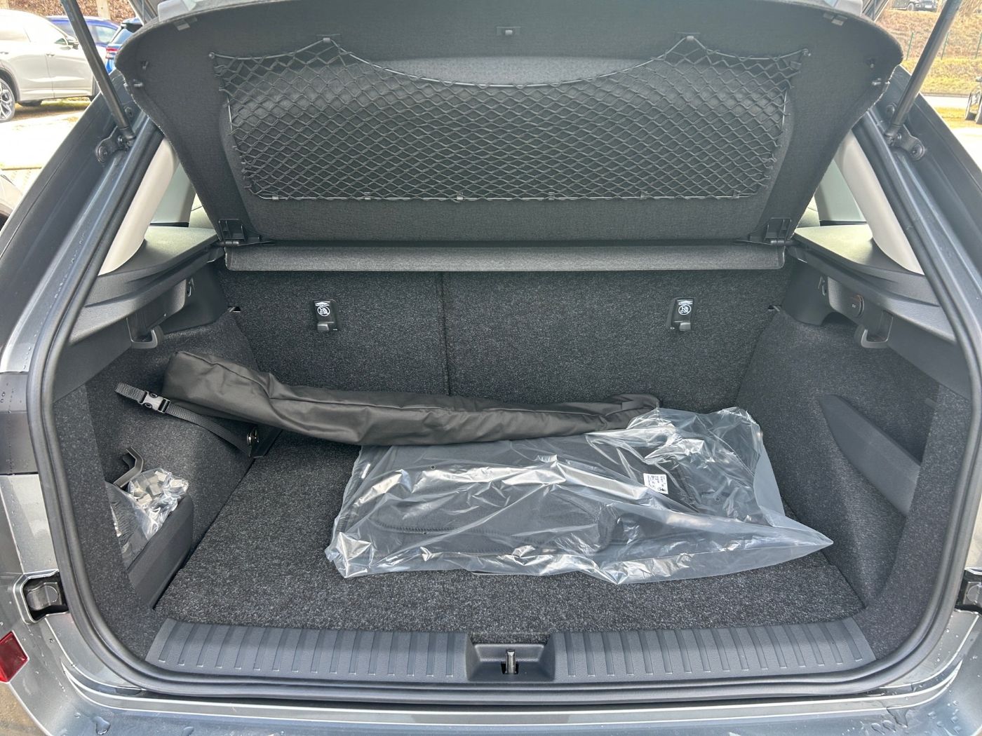 Škoda Kamiq 1.0 TSI Essence LM Facelift LED PDC SHZ Bild 12