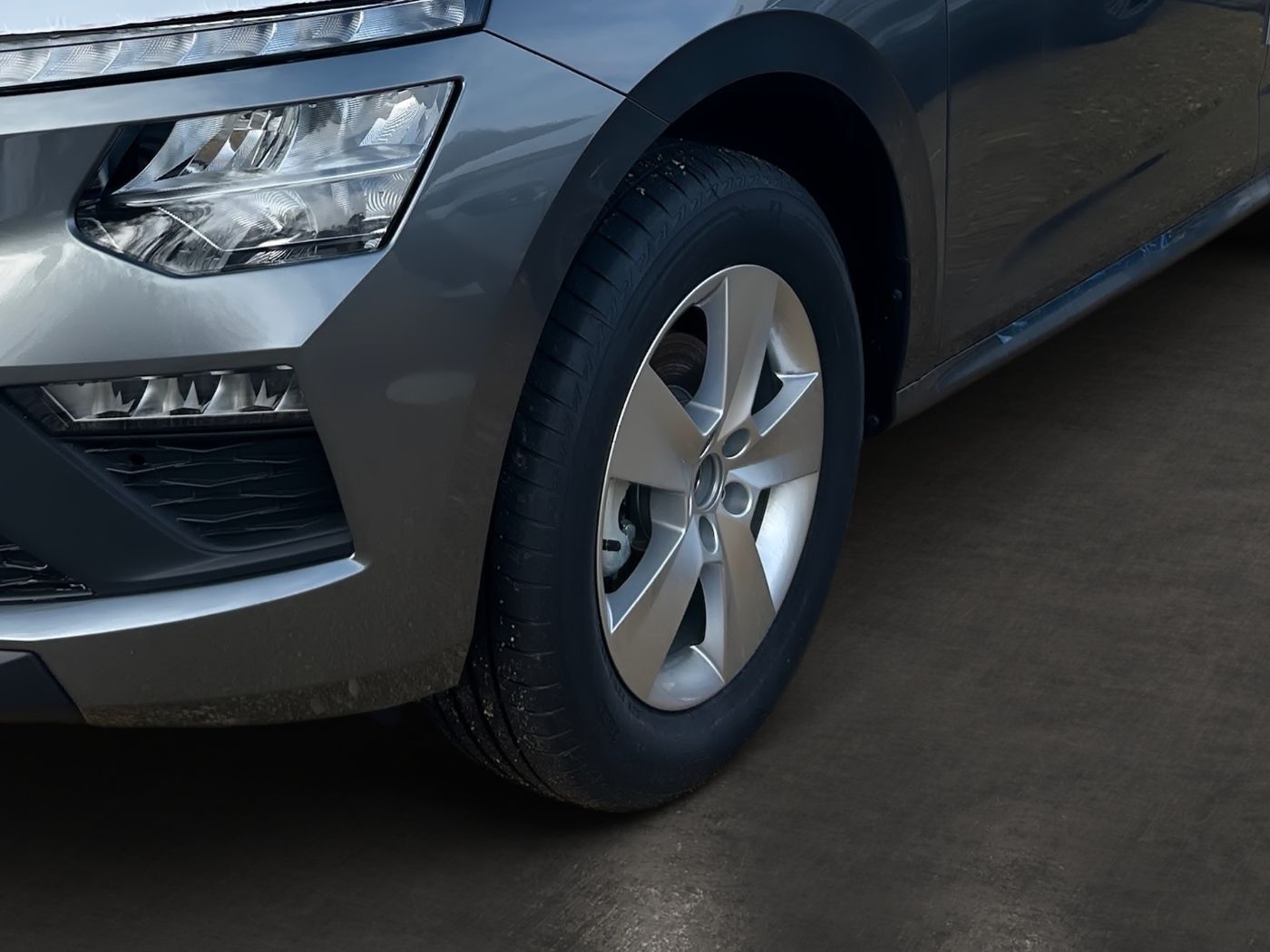 Škoda Kamiq 1.0 TSI Essence LM Facelift LED PDC SHZ Bild 6