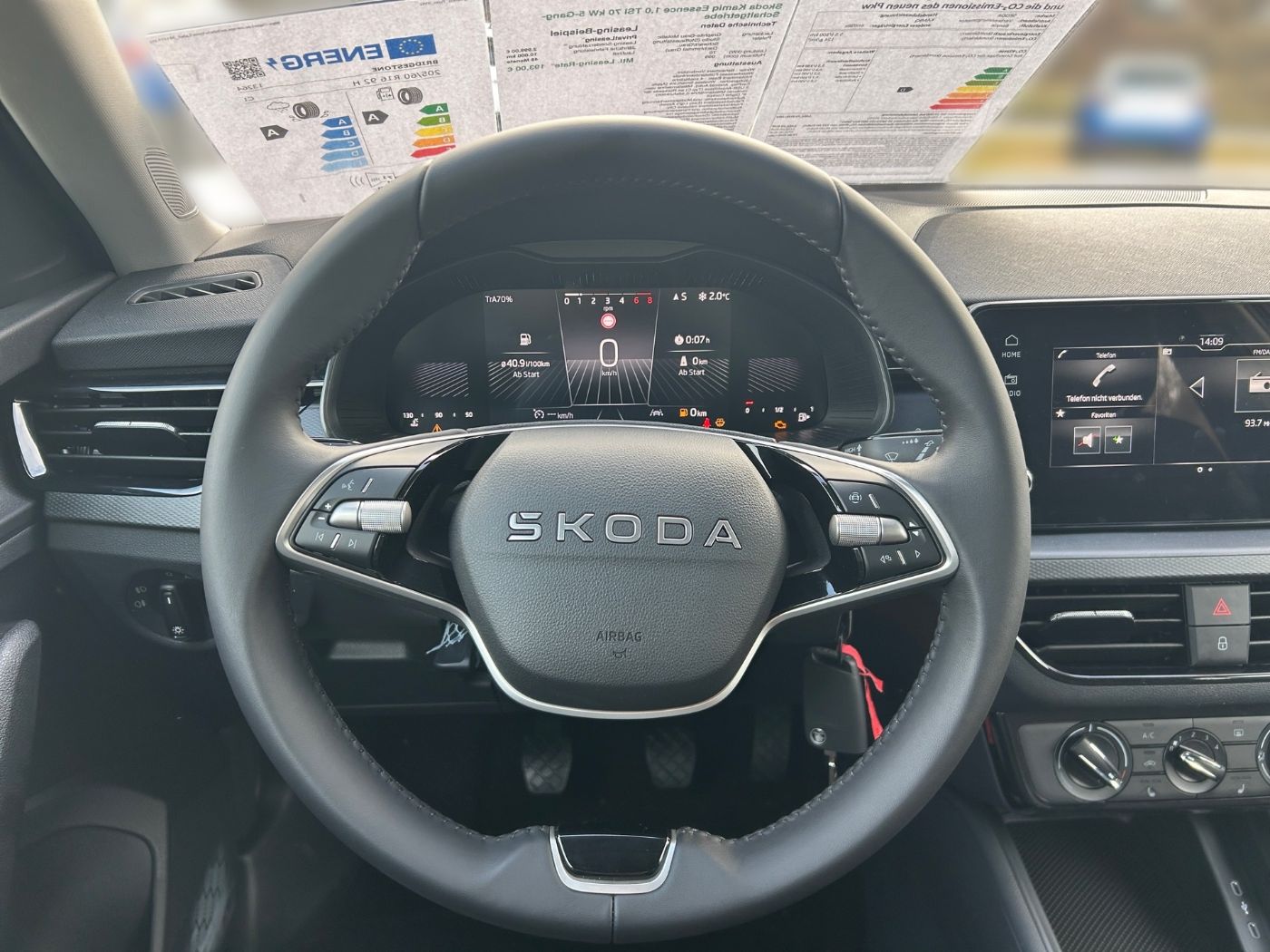 Škoda Kamiq 1.0 TSI Essence LM Facelift LED PDC SHZ Bild 8