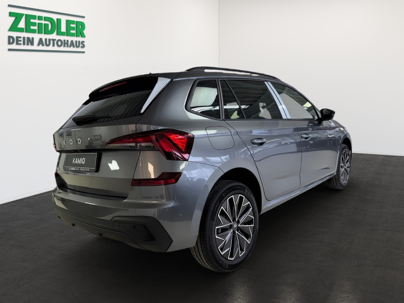 Škoda Kamiq 1.5 TSI Balance DSG LM Navi Kam. ParkAss Bild 3