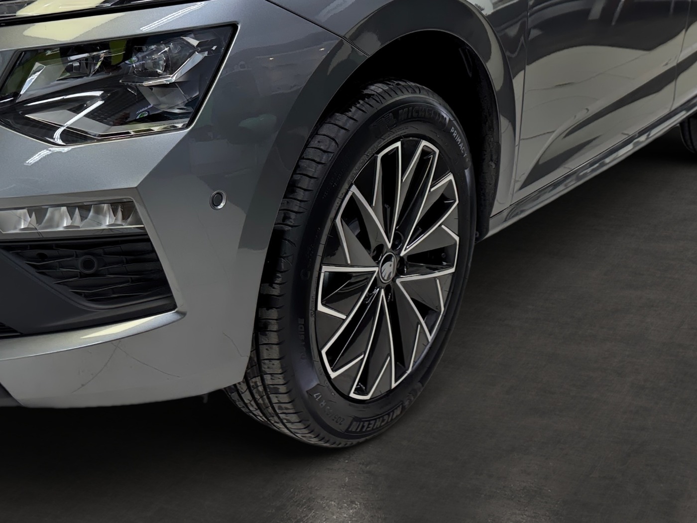 Škoda Kamiq 1.5 TSI Balance DSG LM Navi Kam. ParkAss Bild 6