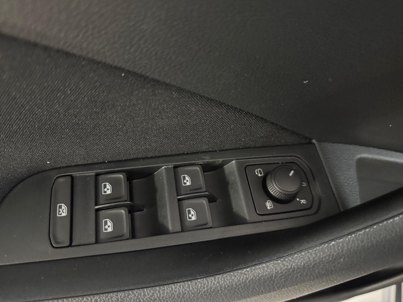 Škoda Kamiq 1.5 TSI Balance DSG LM Navi Kam. ParkAss Bild 13