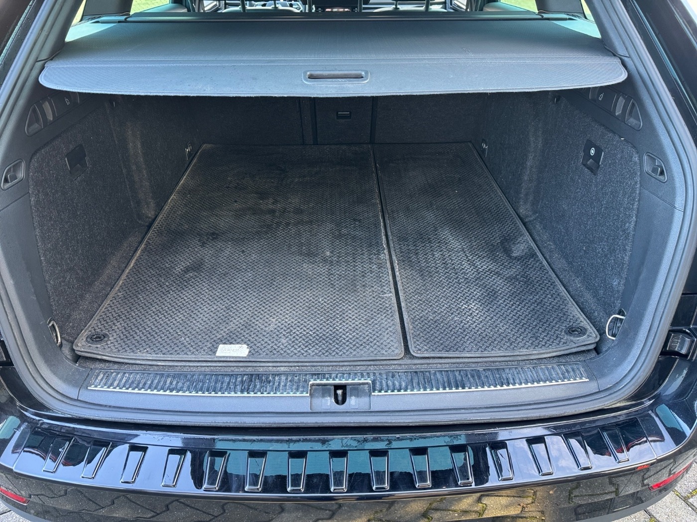 Škoda Superb Combi 2.0 TSI L&amp;K 4x4 DSG LM Navi 2xKlima Bild 12