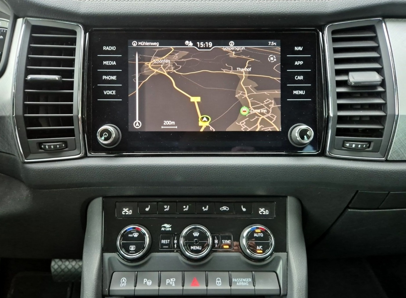 Škoda Kodiaq 2.0 TDI 4x4 DSG Tour Navi Kam. ParkAss Bild 11