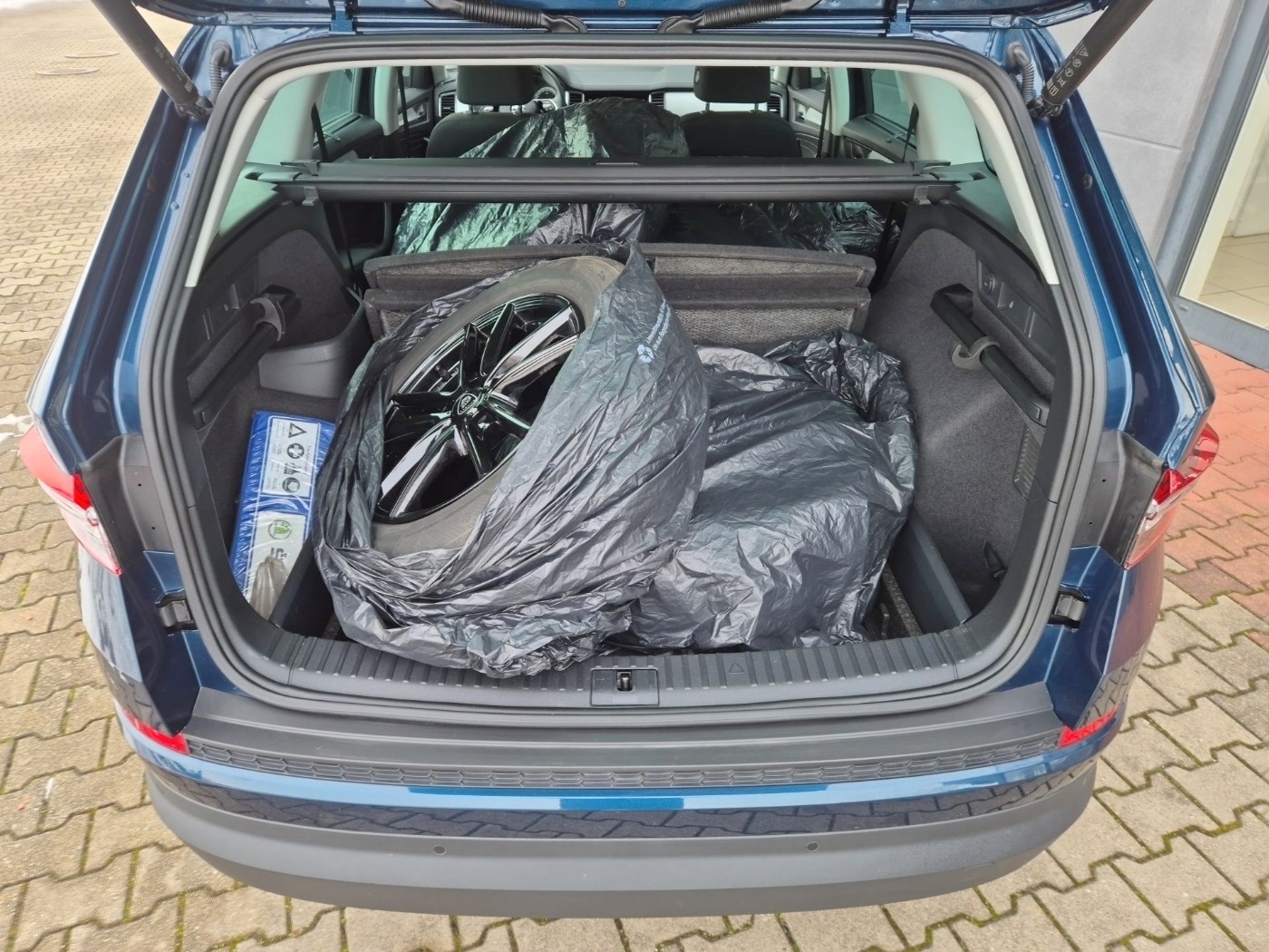 Škoda Kodiaq 2.0 TDI 4x4 DSG Tour Navi Kam. ParkAss Bild 20