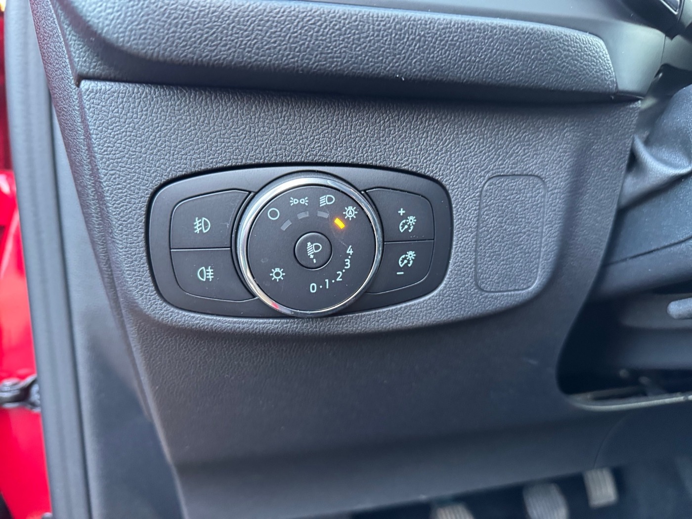 FORD Focus 1.0 EcoBoost Mild Hybrid Titanium X LM LED Bild 14