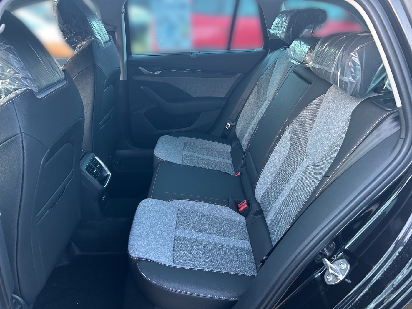 Škoda Octavia Combi 1.5 TSI mHEV Balance Navi ParkAss Bild 11