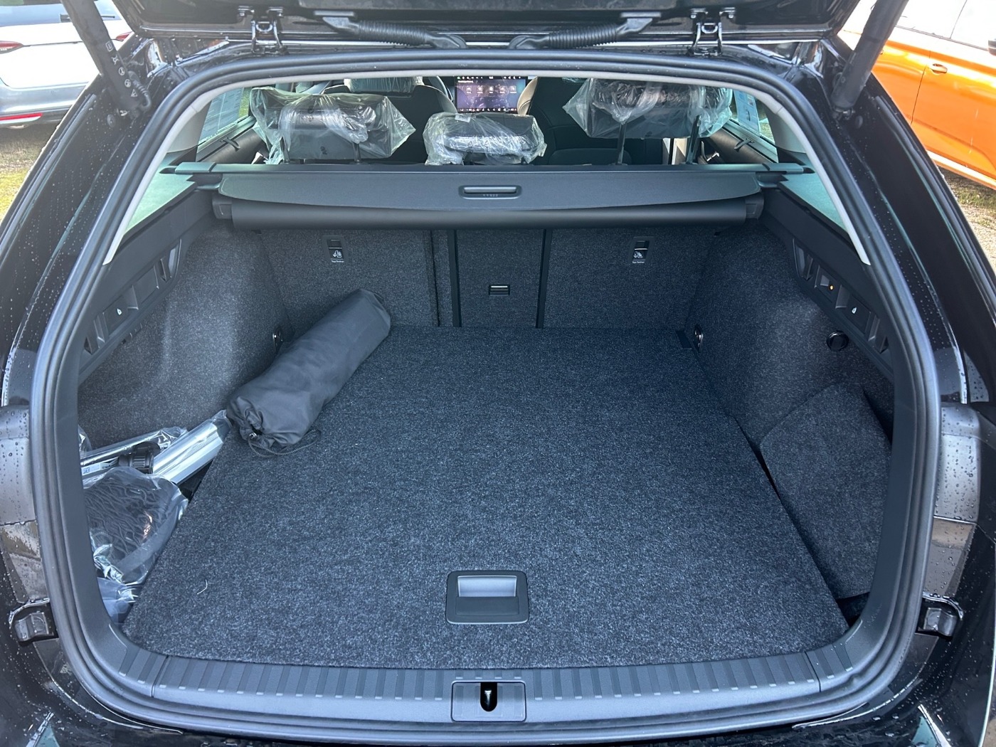 Škoda Octavia Combi 1.5 TSI mHEV Balance Navi ParkAss Bild 12