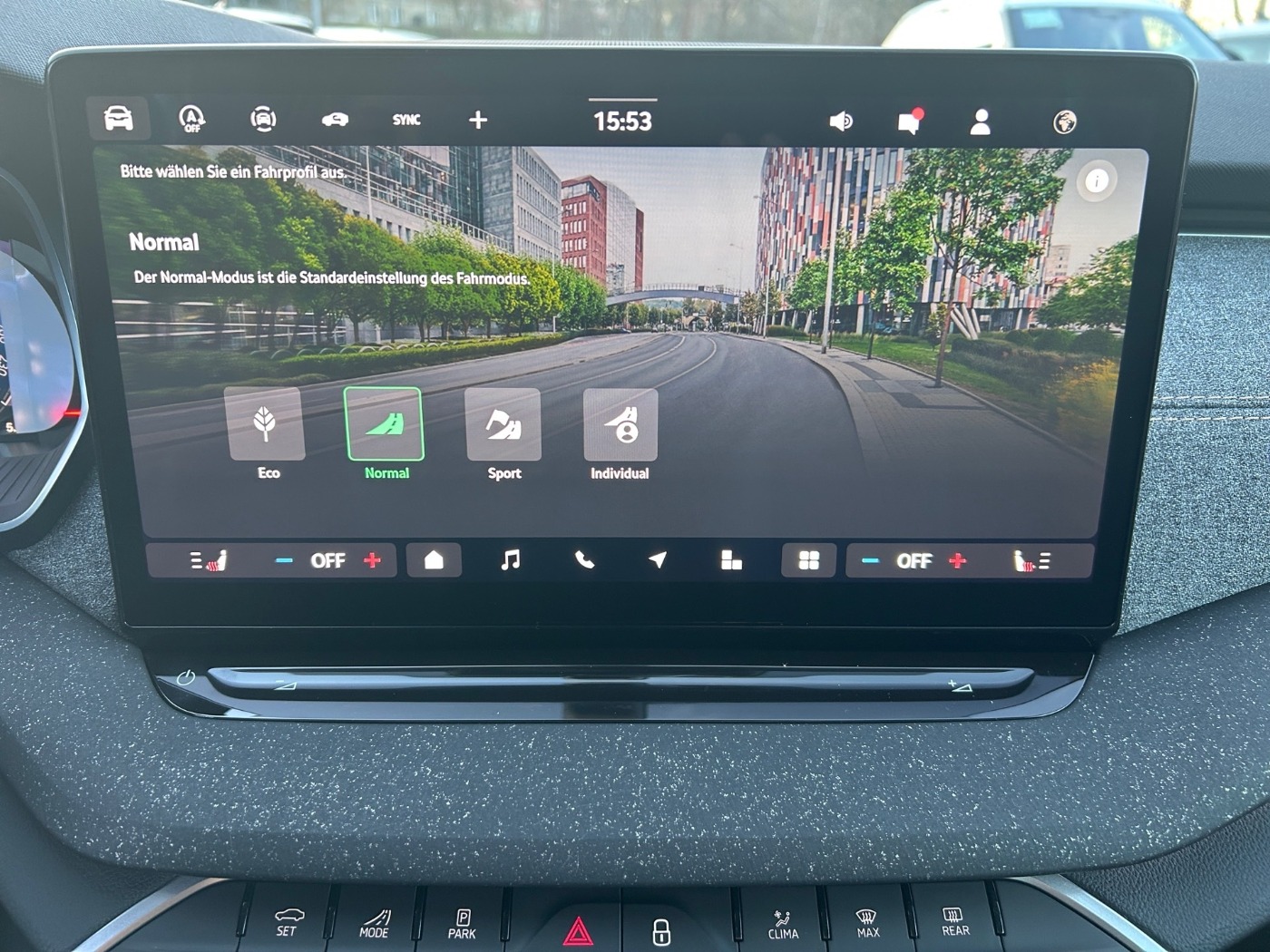 Škoda Octavia Combi 1.5 TSI mHEV Balance Navi ParkAss Bild 14