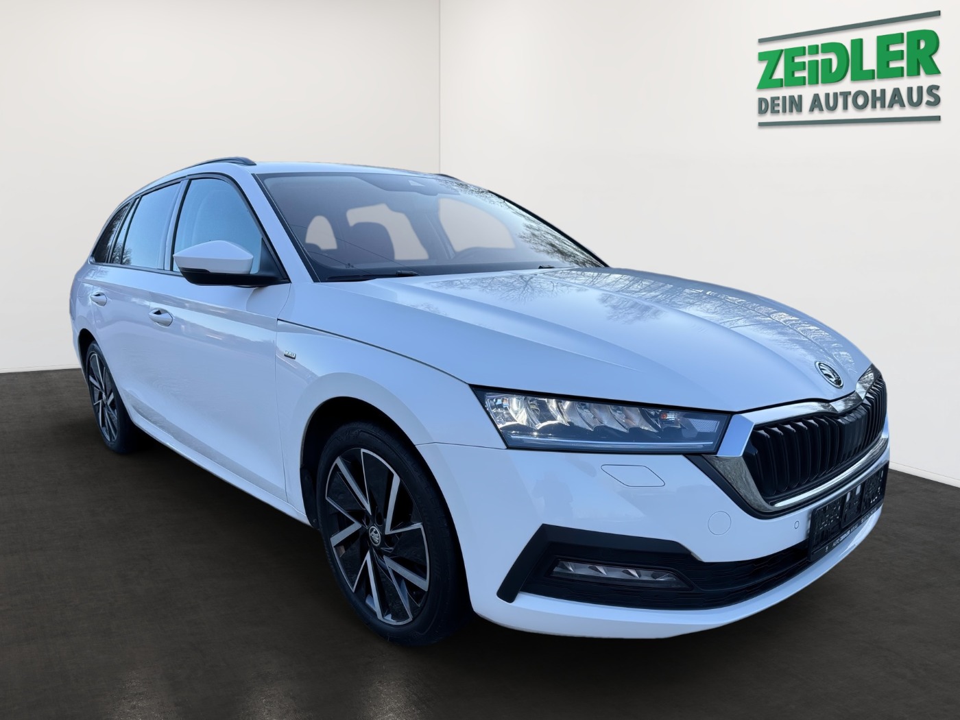 Škoda Octavia Combi 2.0 TDI Clever DSG ACC Navi Kam. Bild 2