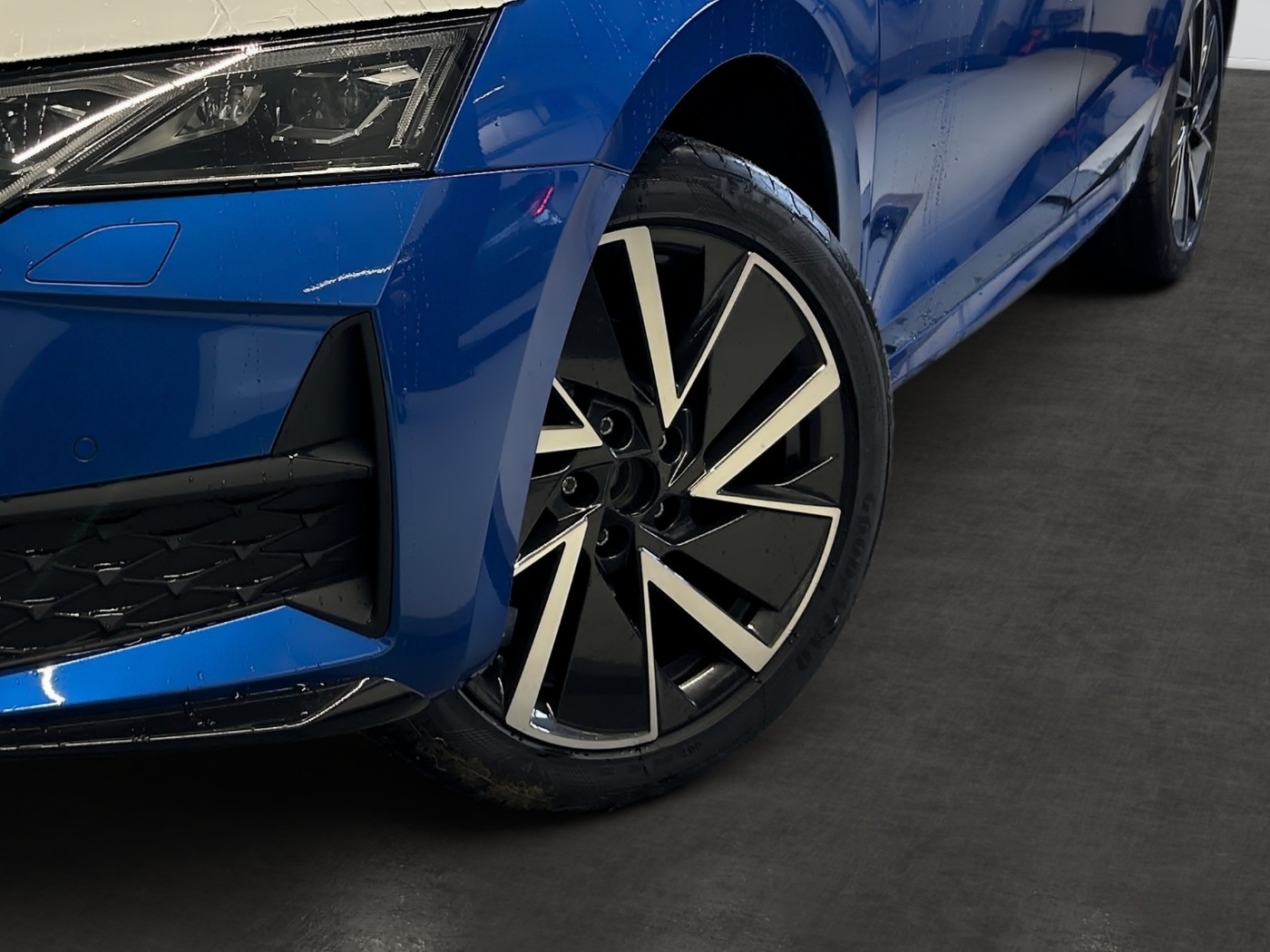 SKODA Octavia Combi 1.5 TSI Sportline Navi AHZV ACC Bild 6