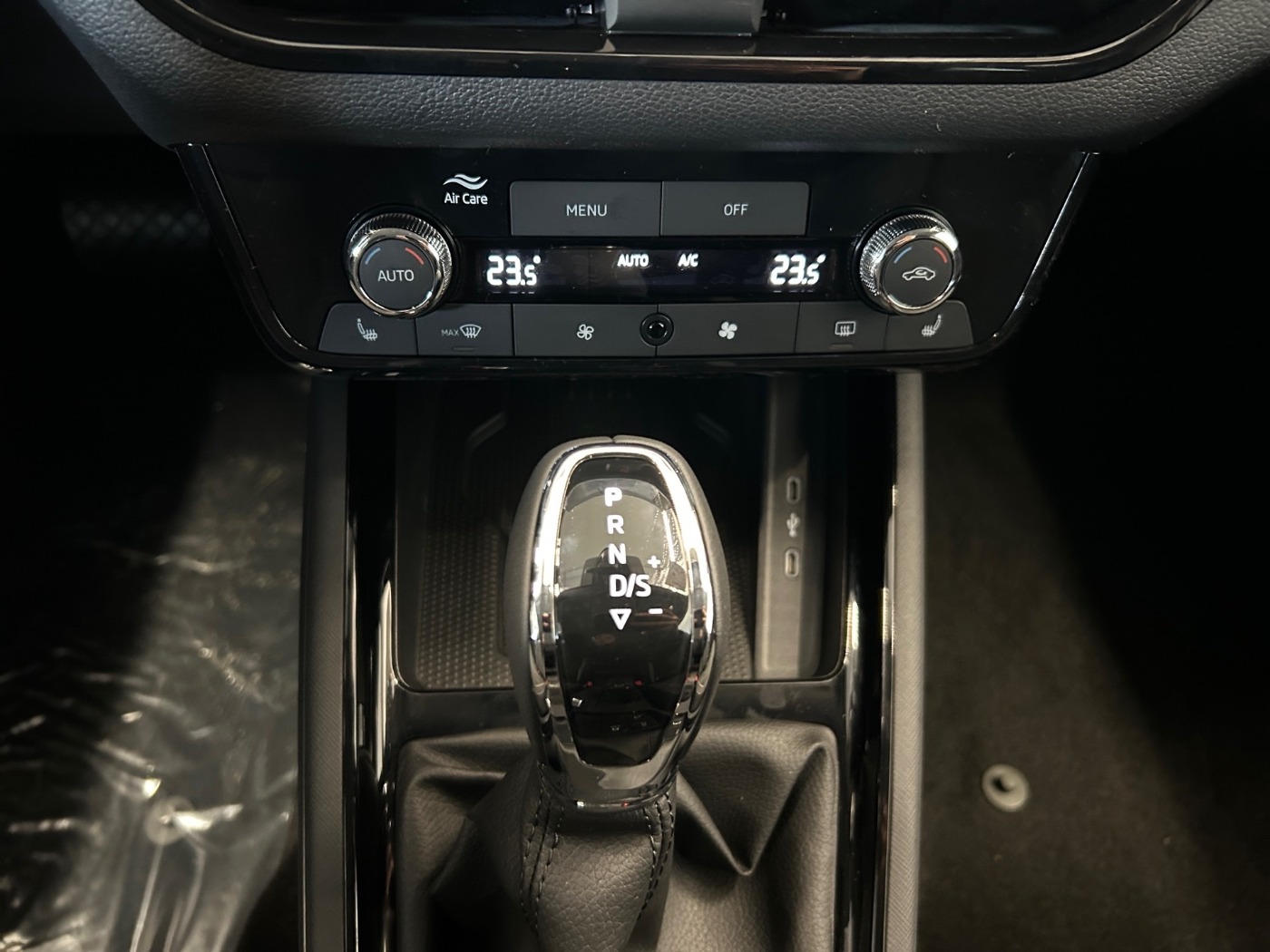 Škoda Scala 1.5 TSI Balance DSG LM Navi Kam. 2xKlima Bild 16