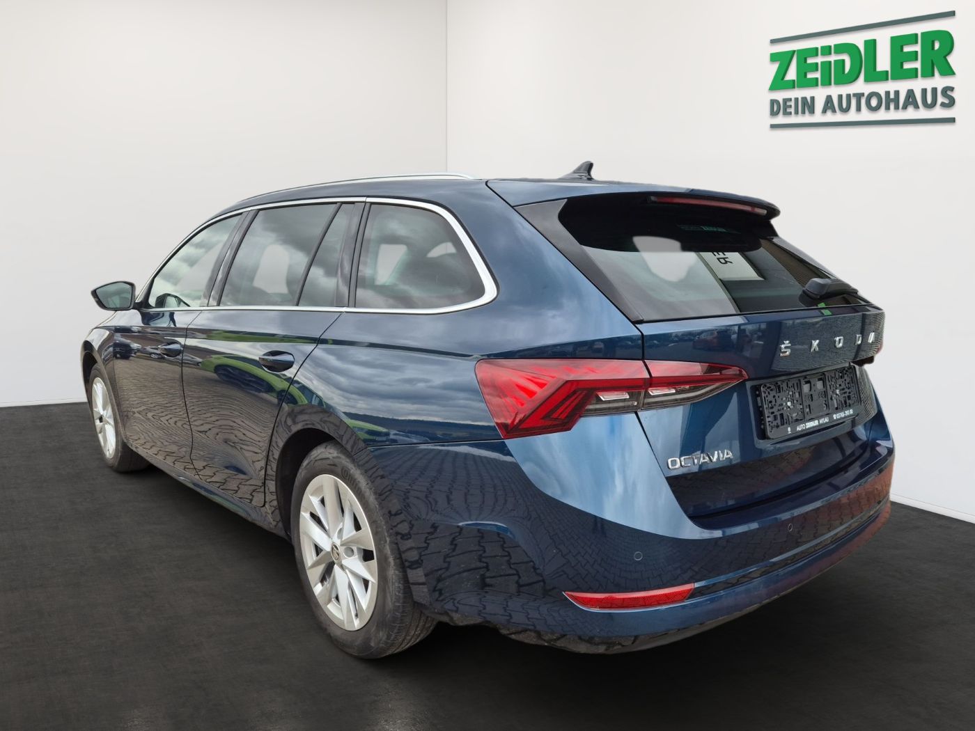 Škoda Octavia Combi 1.5 TSI ACT First Edition LM Navi Bild 4