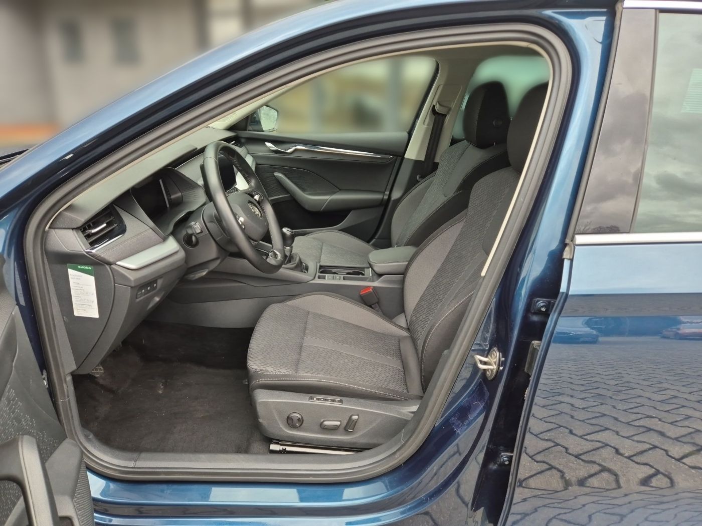 Škoda Octavia Combi 1.5 TSI ACT First Edition LM Navi Bild 14