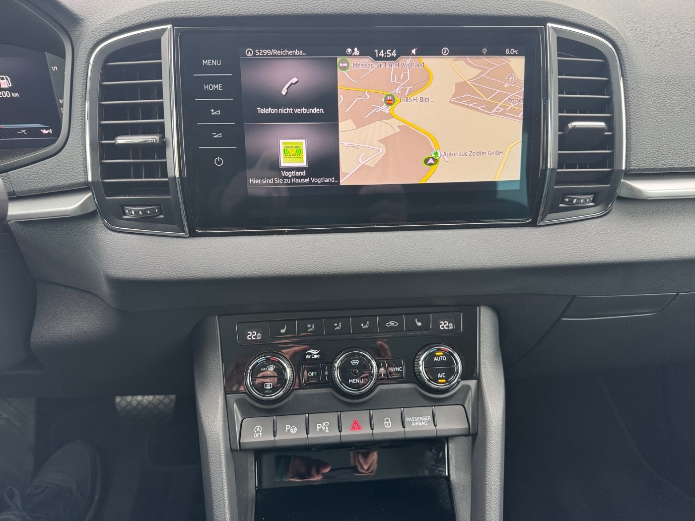 Škoda Karoq 1.5 TSI ACT Tour DSG LM Navi Kam. ParkAss Bild 9