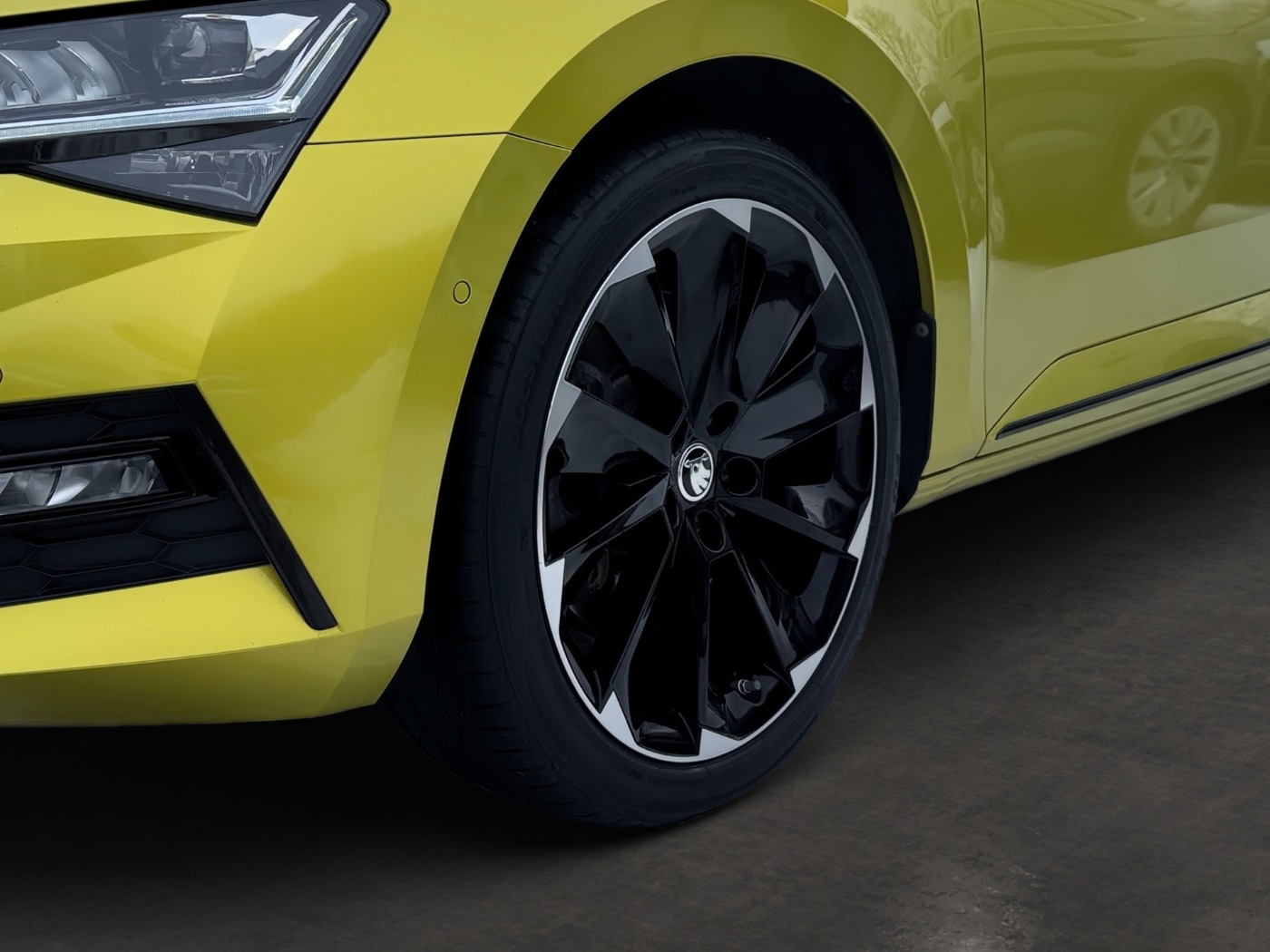 Škoda Superb Combi 2.0 TSI Sportline 4x4 DSG LM Navi Bild 6