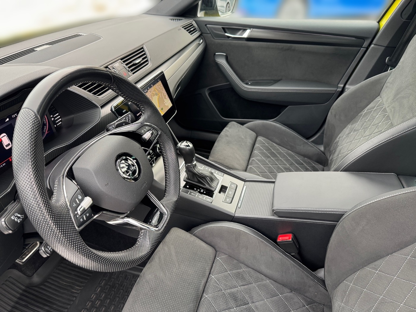 Škoda Superb Combi 2.0 TSI Sportline 4x4 DSG LM Navi Bild 7