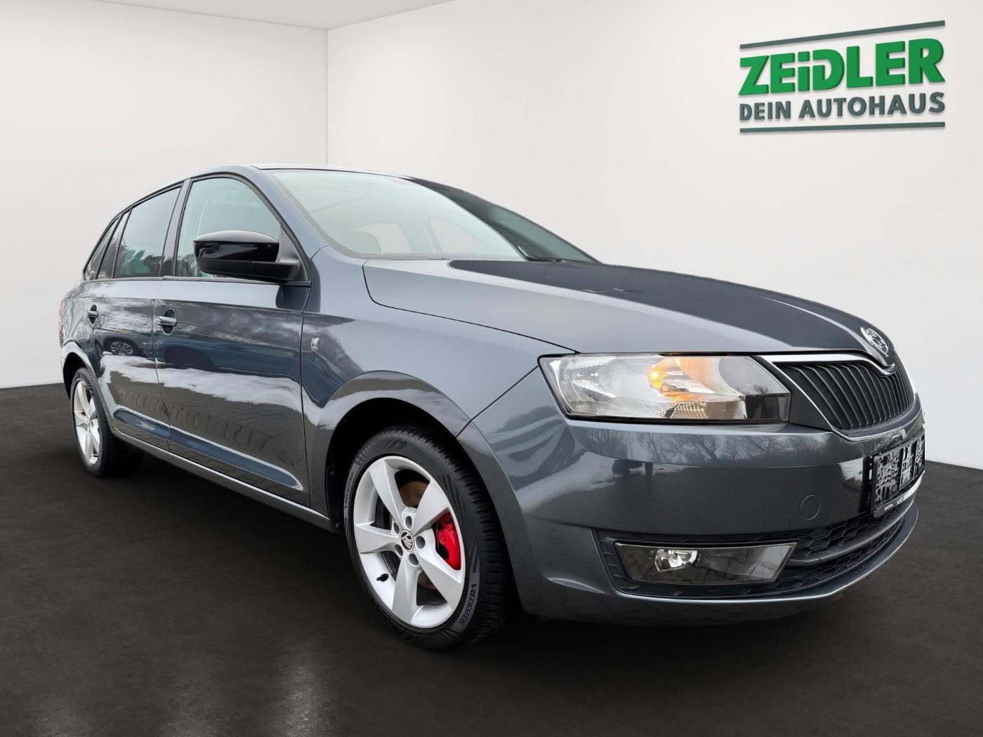 Skoda Rapid 1.2 TSI Spaceback Ambition Pano KlimaA PDC Bild 2