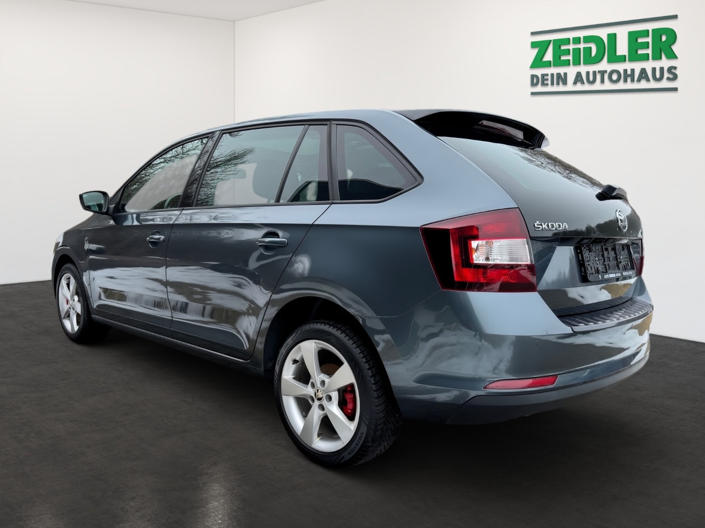 Skoda Rapid 1.2 TSI Spaceback Ambition Pano KlimaA PDC Bild 4