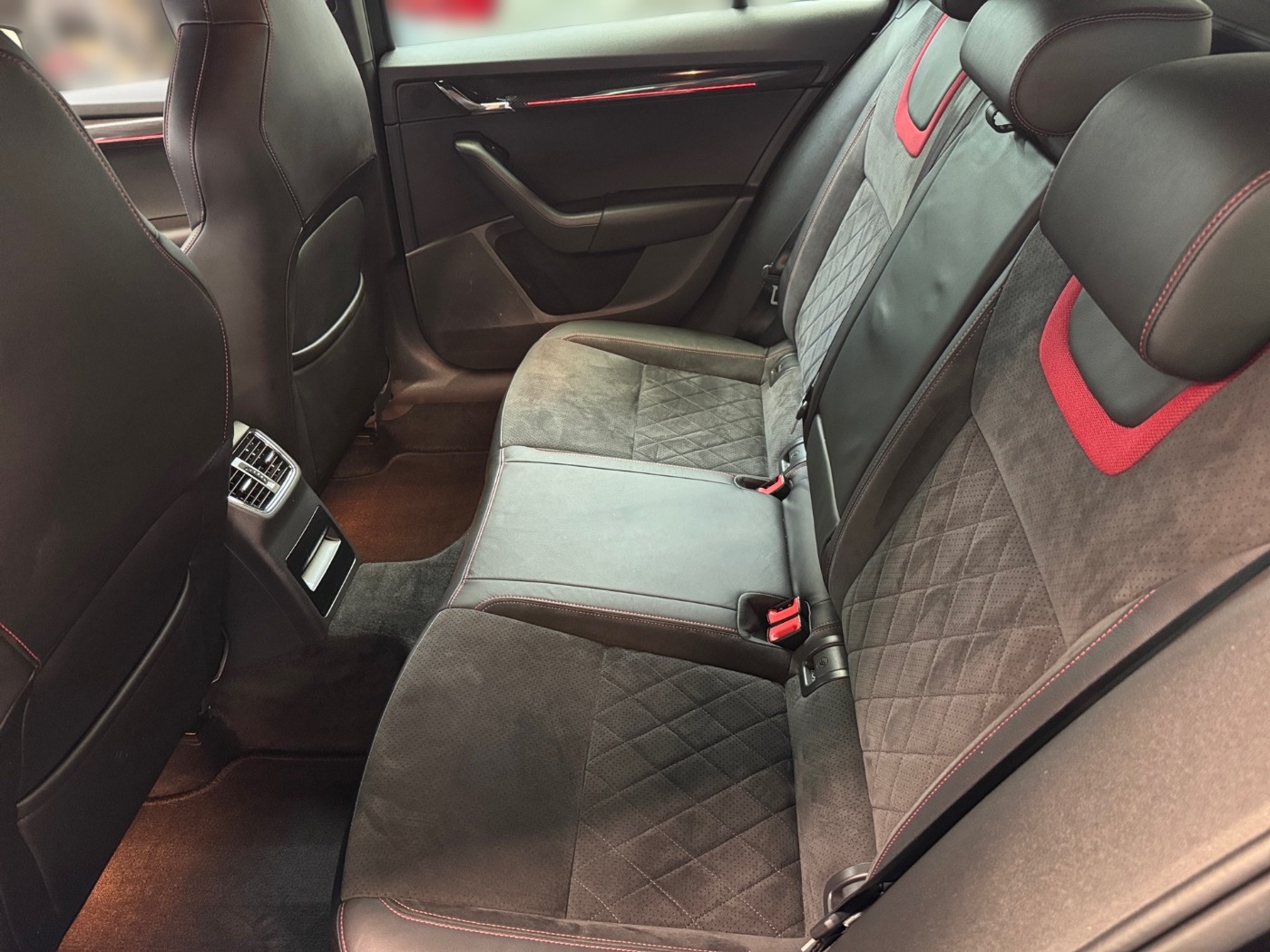 Škoda Octavia Combi 2.0 TSI RS 60 DSG LM Navi Kam. ACC Bild 11