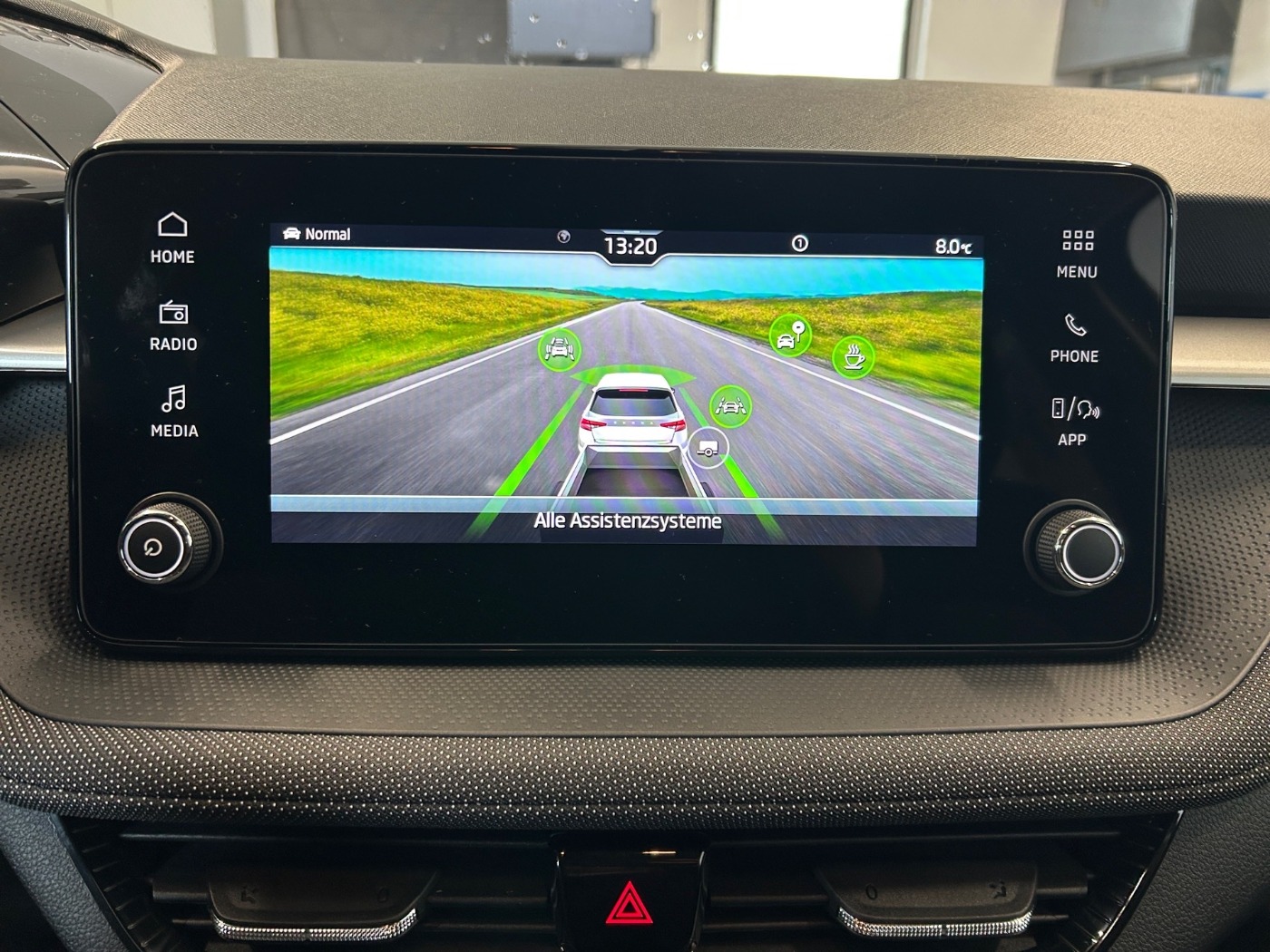 Škoda Fabia 1.0 TSI Tour LM Navi Kam. 2xKlima AHK LED Bild 13