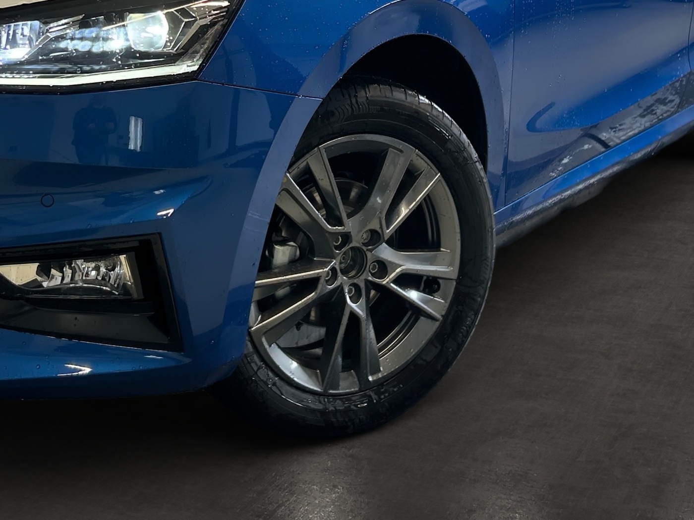 Škoda Fabia 1.0 TSI Tour LM Navi Kam. 2xKlima AHK LED Bild 6