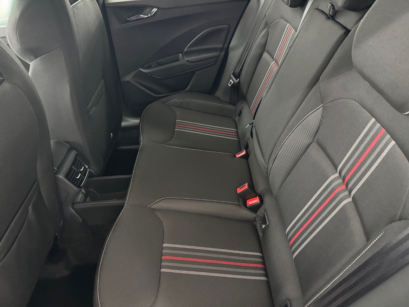 Škoda Fabia 130 1,5 TSI 130 kW DSG Navi SportS. Kam. Bild 11