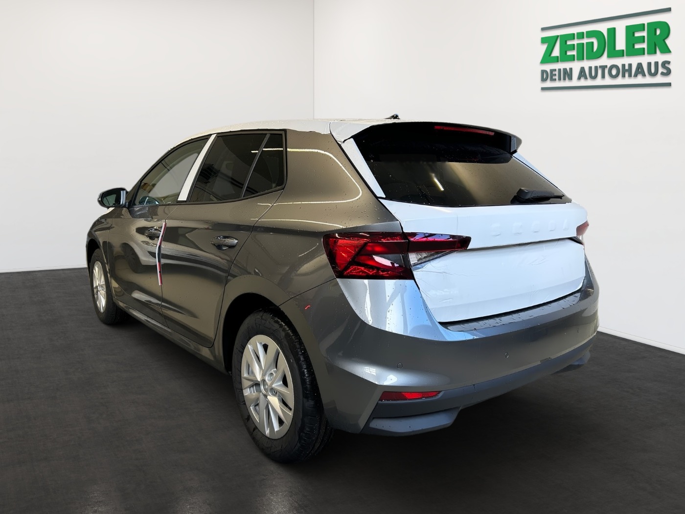 Škoda Fabia 1.0 TSI Essence LM LED PDC SHZ SpurH Bild 4