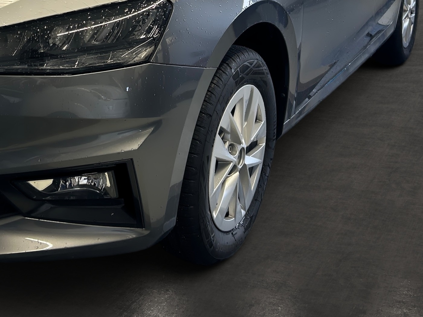 Škoda Fabia 1.0 TSI Essence LM LED PDC SHZ SpurH Bild 6