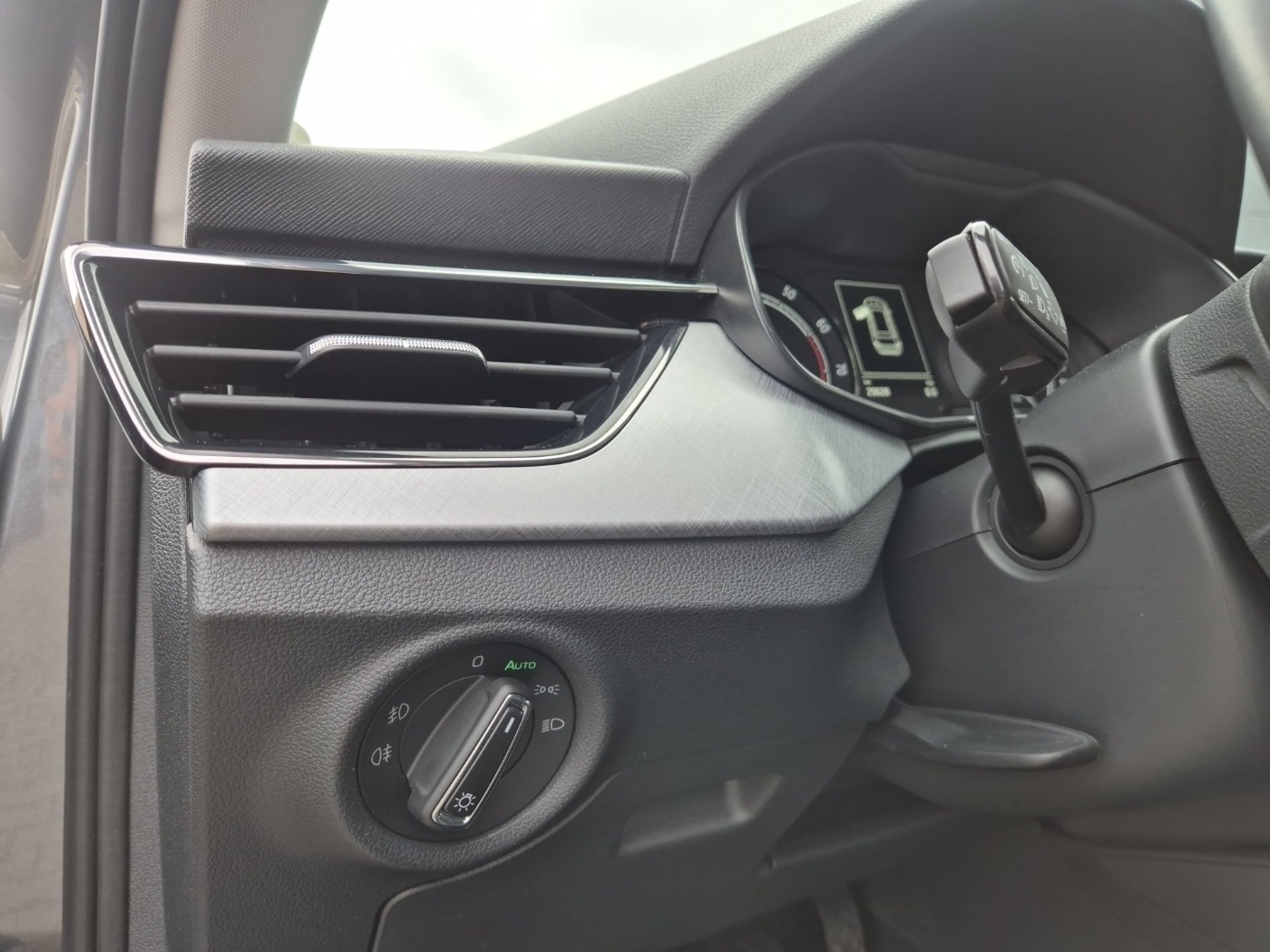 Škoda Kamiq 1.0 TSI Tour LM 2xKlima DynLicht Kessy Bild 9